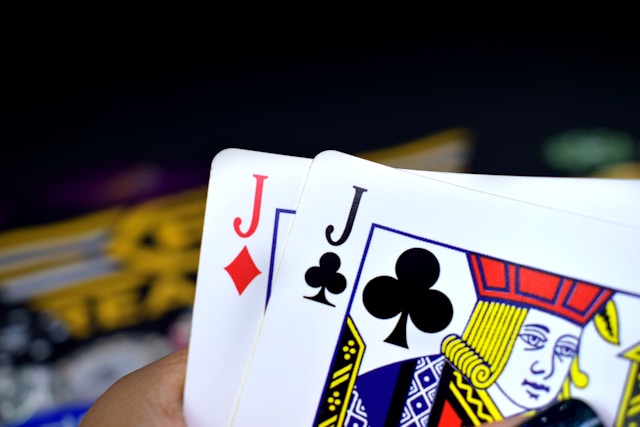 An Intro to Live Dealer Poker: Everything You Need to Know