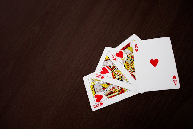 How To Play Poker Games Without Getting Fatigued